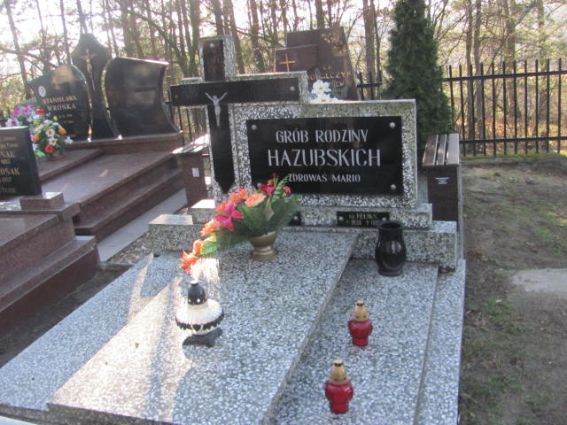 Grób Feliks Hazubski